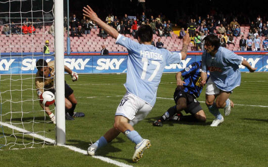 Lavezzi realizza il 2° gol