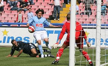Lavezzi in azione