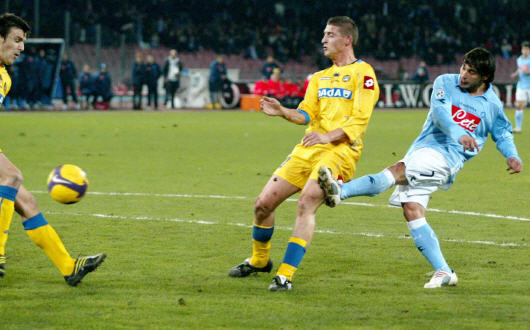Il gol di Lavezzi