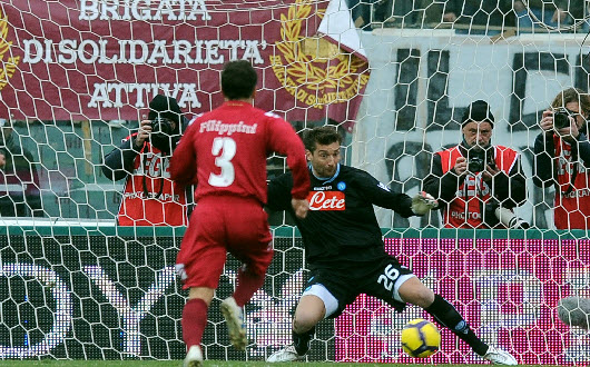 Il rigore parato da De Sanctis su Lucarelli