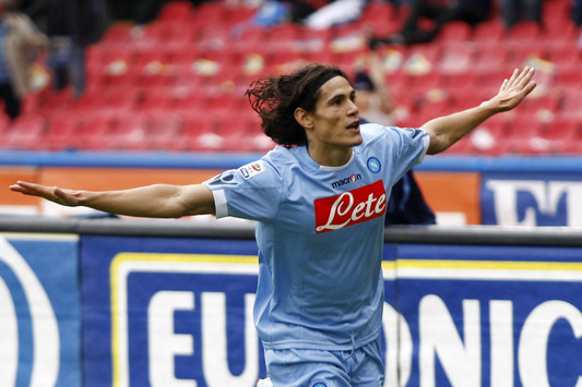 L'esultanza di Cavani