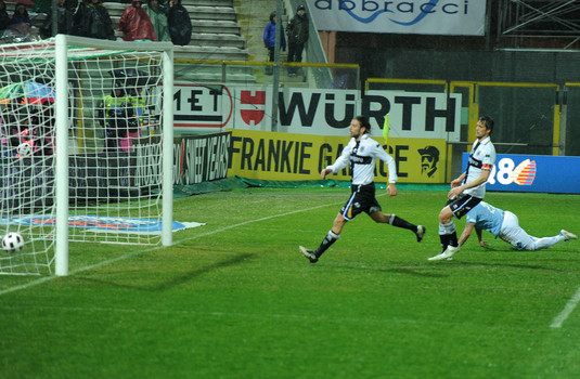 Il gol di Lavezzi