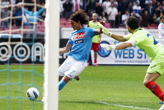 Il gol di Cavani