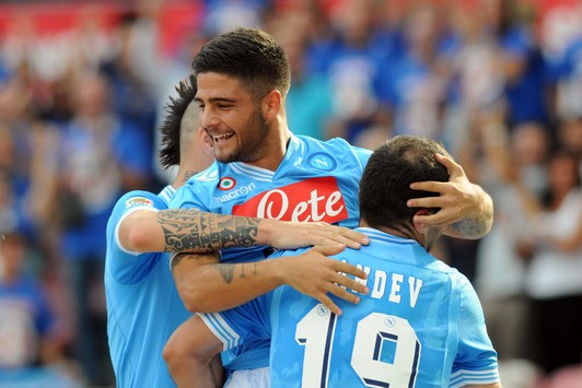 Insigne festeggiato dopo il suo 1° gol in serie A