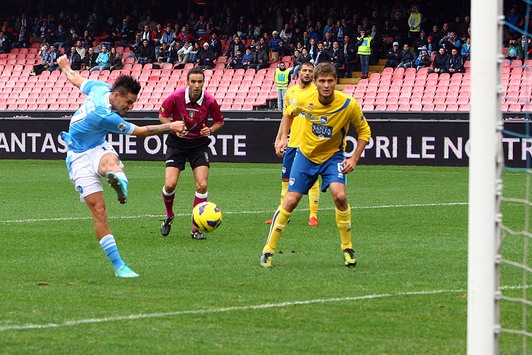 Il gol di Hamsik del 2-0