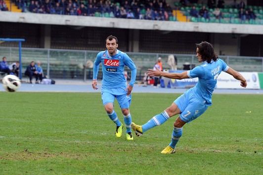 Un  tiro di Cavani