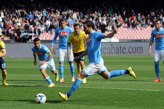 Il gol di Higuain su rigore