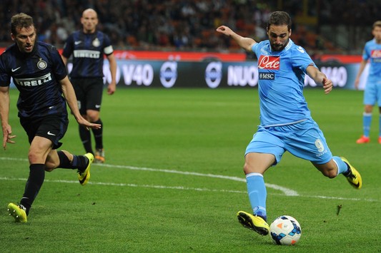 Un tiro di Higuain