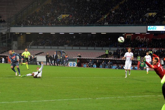 Il 2~{B0~} gol di Higuain