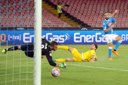 Il 2~{B0~} gol di Higuain