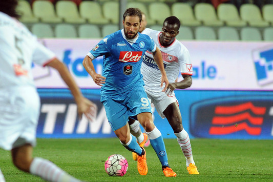 Higuain in azione
