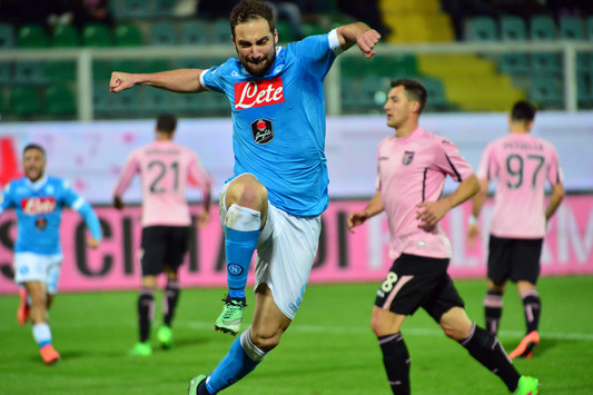 L'esultanza di Higuain