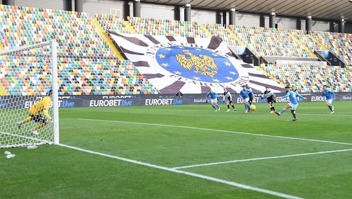 Il rigore realizzato da Insigne