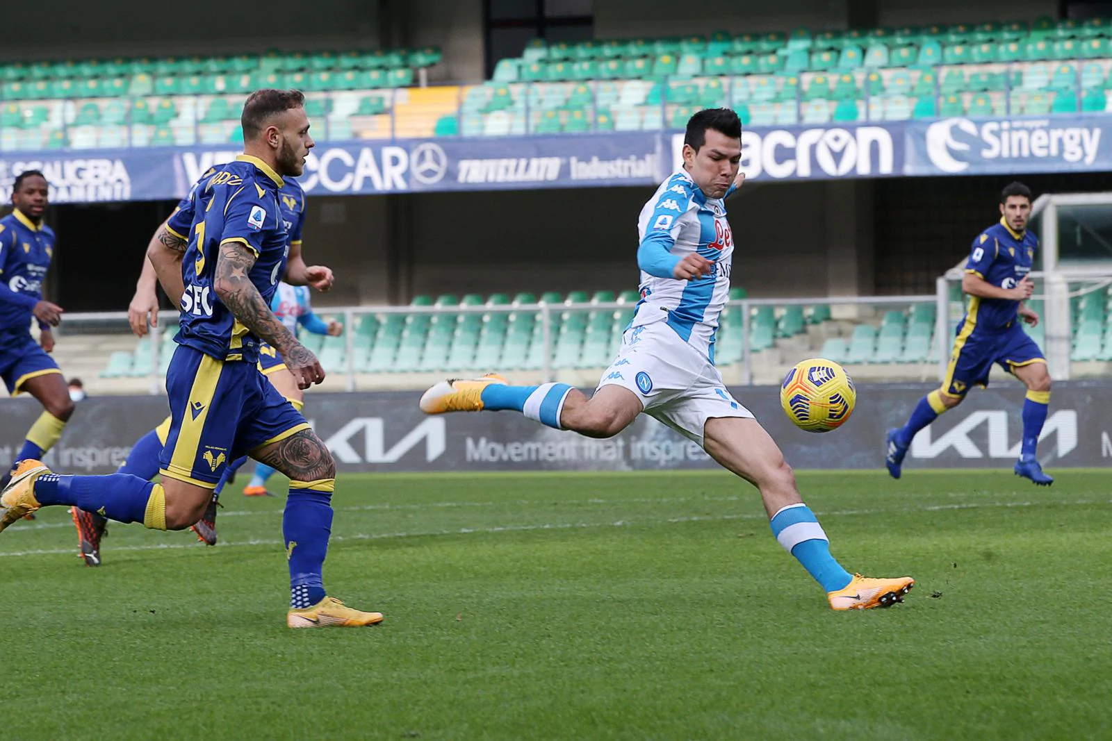 Il gol di Lozano
