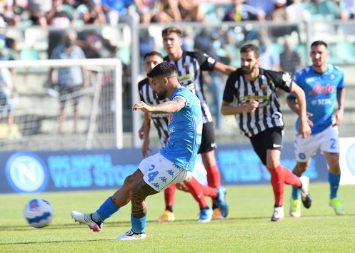 Il rigore di Insigne