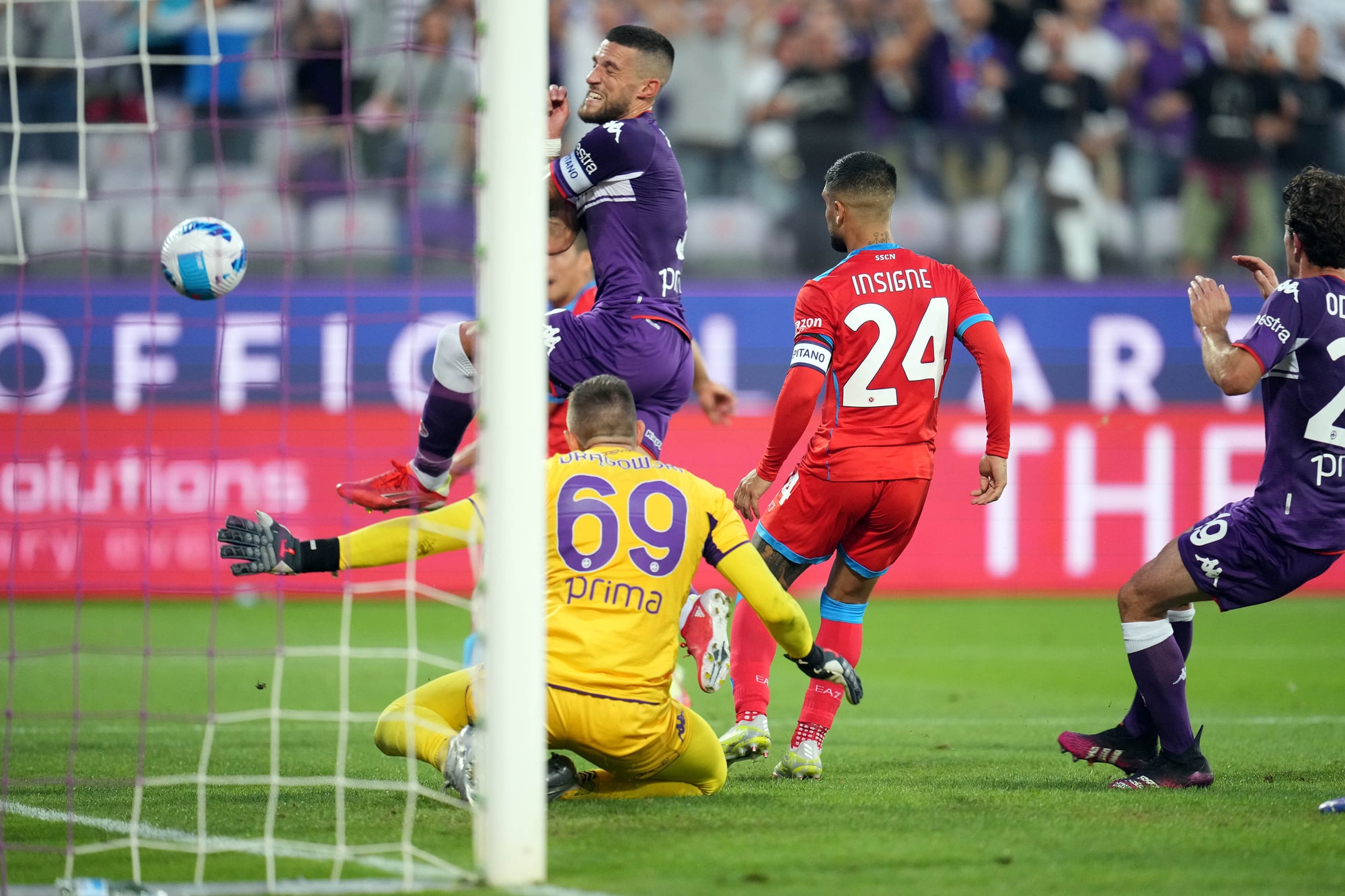 Il gol di Lozano